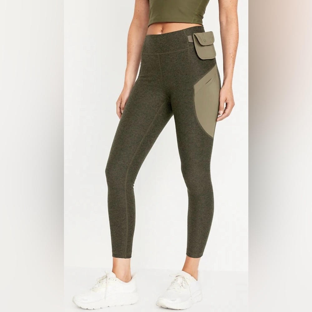 Old Navy Go Dry Leggings with Snap Utility Pocket at Waist
